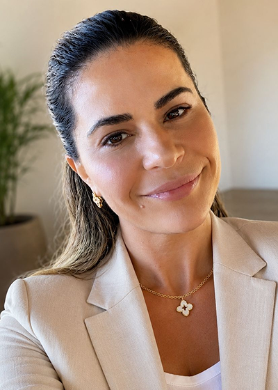 Emanuelle Oliveira